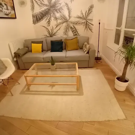 Center Paris, Amusing2bed Room,68sqm-5 Mins Eiffel Tour And Louvre Meusm ,gare Montparnasse ,front Metro