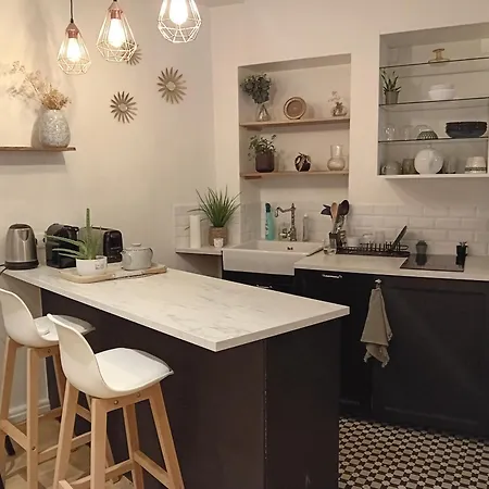 Center Paris, Amusing2bed Room,68sqm-5 Mins Eiffel Tour And Louvre Meusm ,gare Montparnasse ,front Metro Appartement Paris